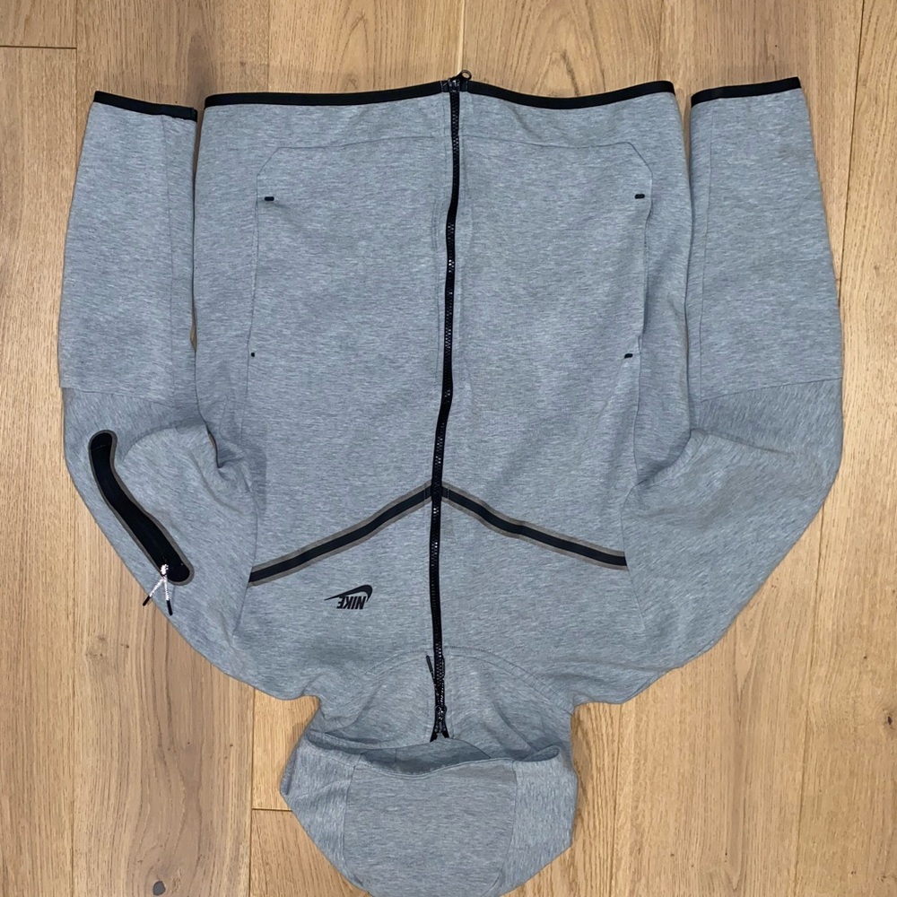 Nike Tech Fleece Gray Zip-Up Hoodie